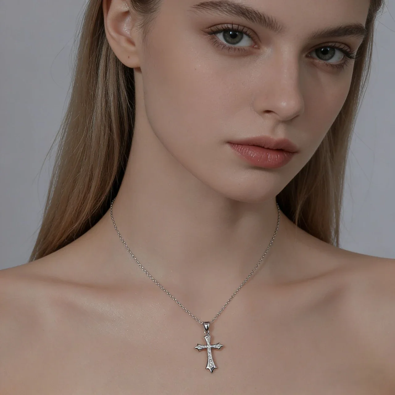 Ornate 925 Sterling Silver Pavé Pointed Cross Pendant