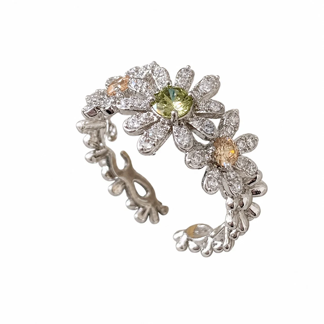 Luminous Daisy Crystal Silver-Plated Copper Ring