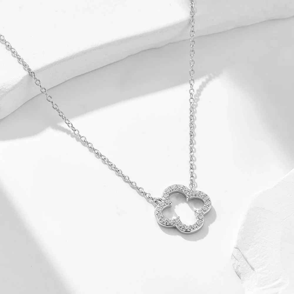Delicate 925 sterling silver Open Clover Pavé Necklace - Silver
