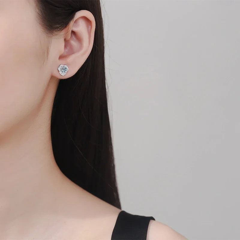 Camellia 925 Sterling Silver Round Moissanite Stud Earrings