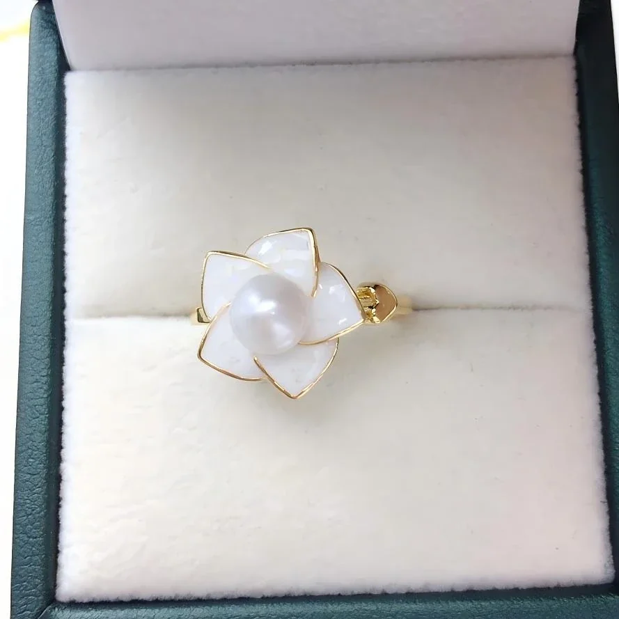 Lustrous Gold-Plated White Petal Freshwater Pearl Stud Earrings - Ring
