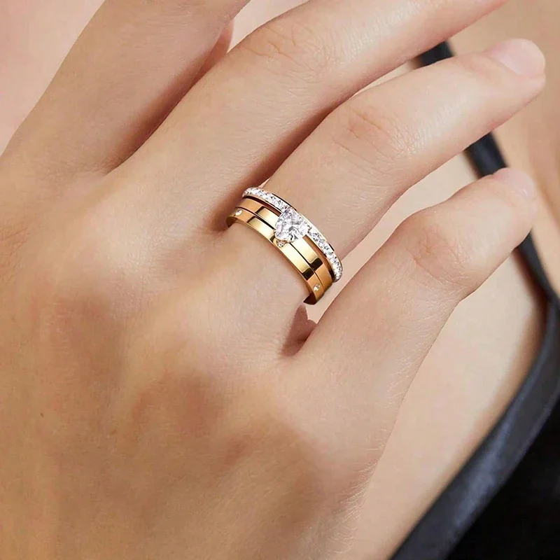 Radiant 18K Gold-Plated Heart Stone Three-Ring Set