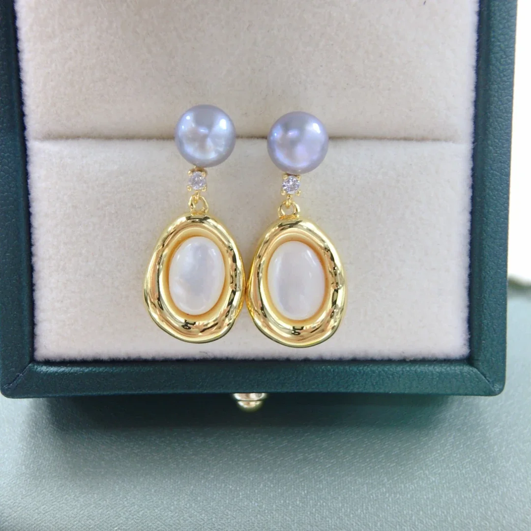 Romantic Gold-Plated Oval Frame Freshwater Pearl Drop Earrings
