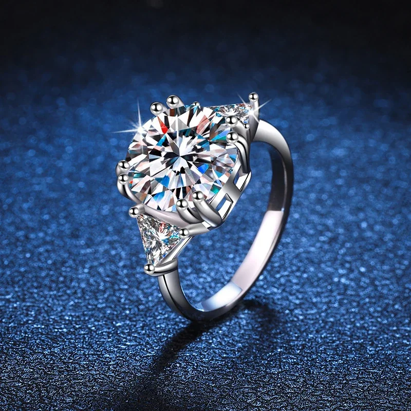 Brilliant 925 Sterling Silver Round & Trillion Moissanite Ring