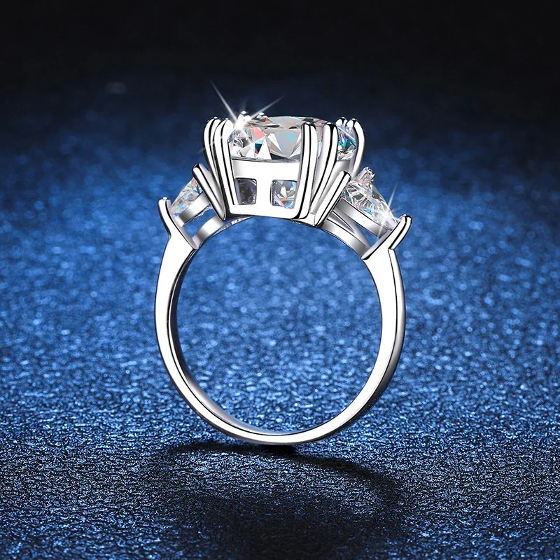 Brilliant 925 Sterling Silver Round & Trillion Moissanite Ring