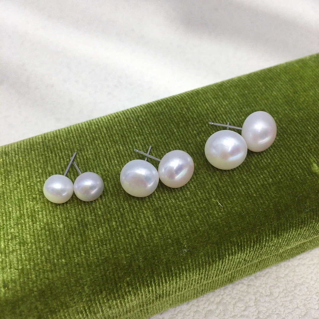 Lustrous Button Freshwater Pearl Post Stud Earrings