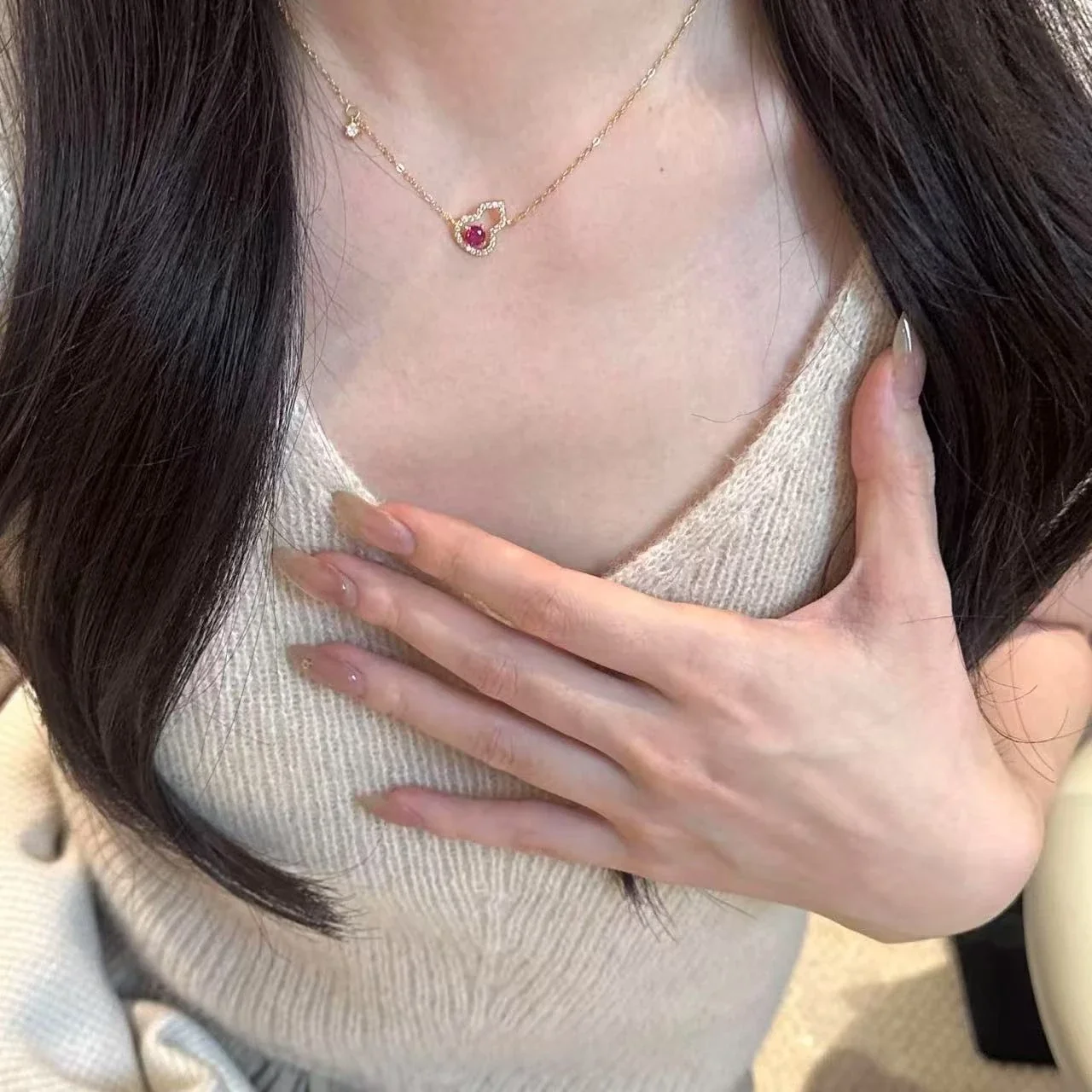 Delicate Gold-Plated Gourd Pink Crystal Copper Necklace