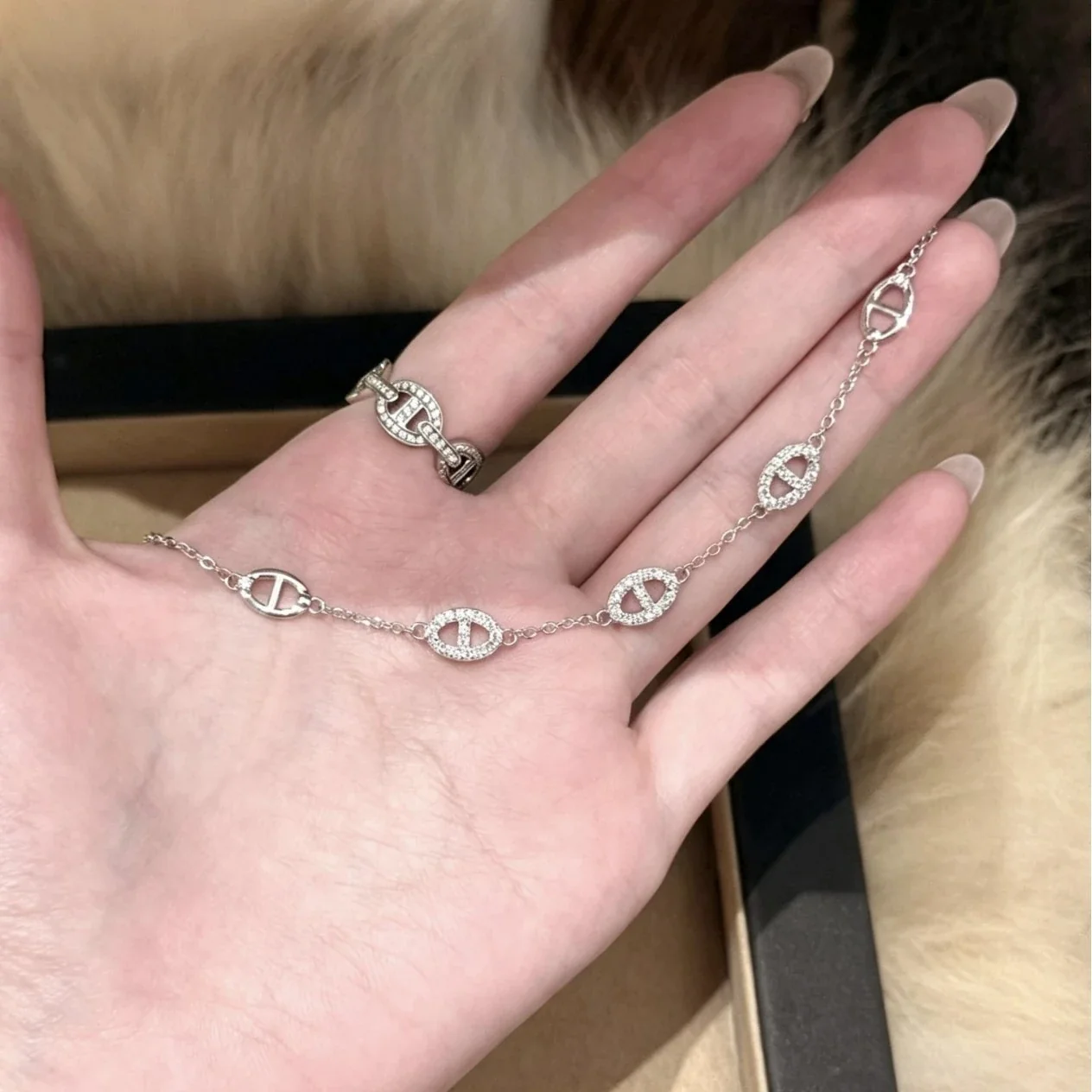 Refined 925 Sterling Silver Pavé Oval Bar-Link Bracelet
