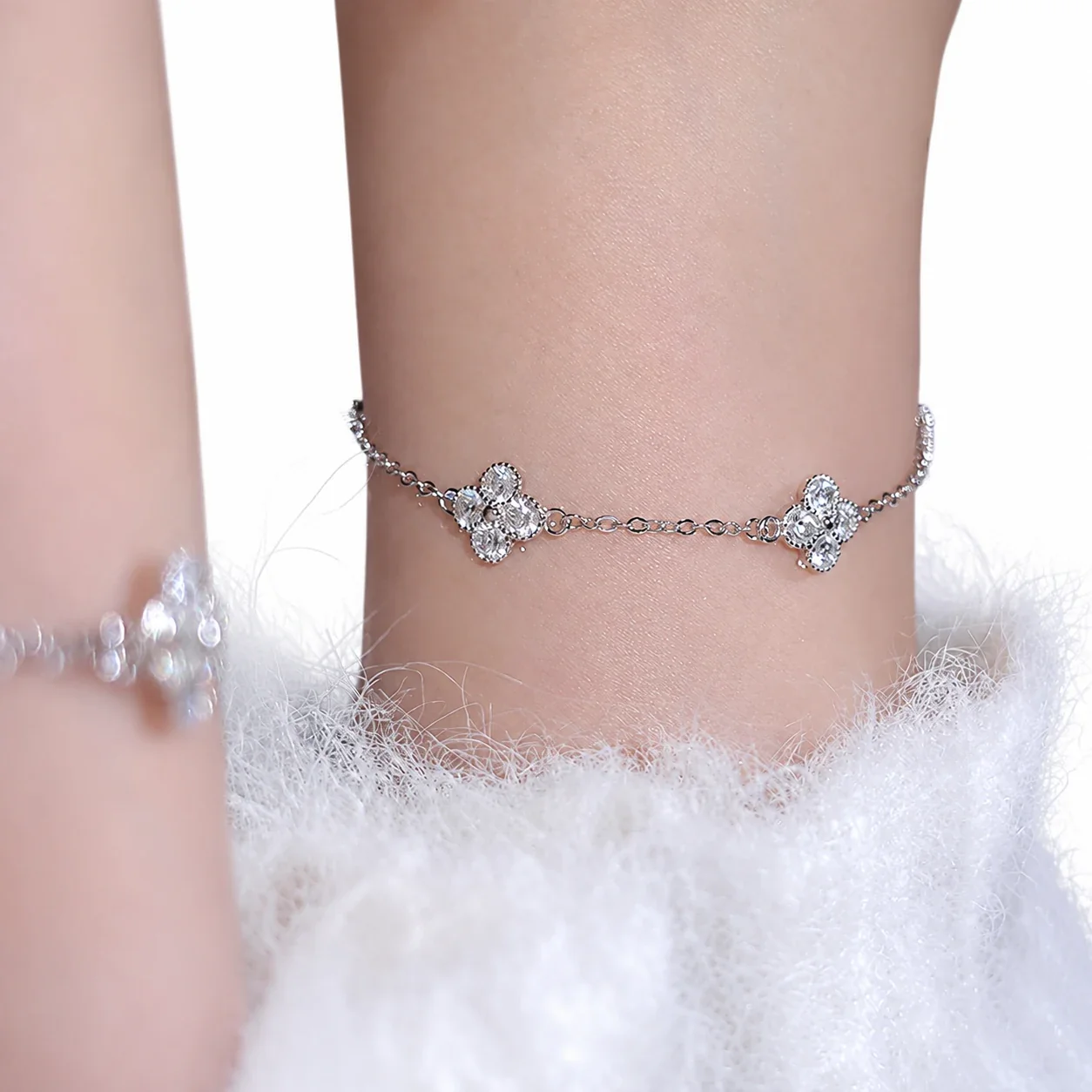 Delicate 925 Sterling Silver Three-Clover Pavé Bracelet