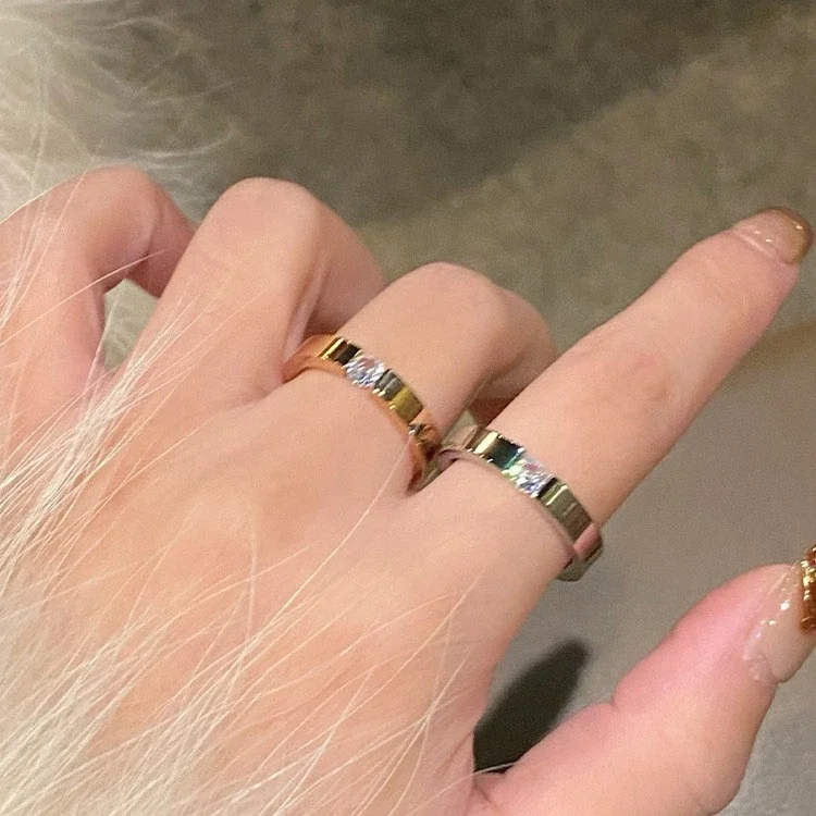 Minimalist Stainless Steel Open-Gap Round Stone Ring