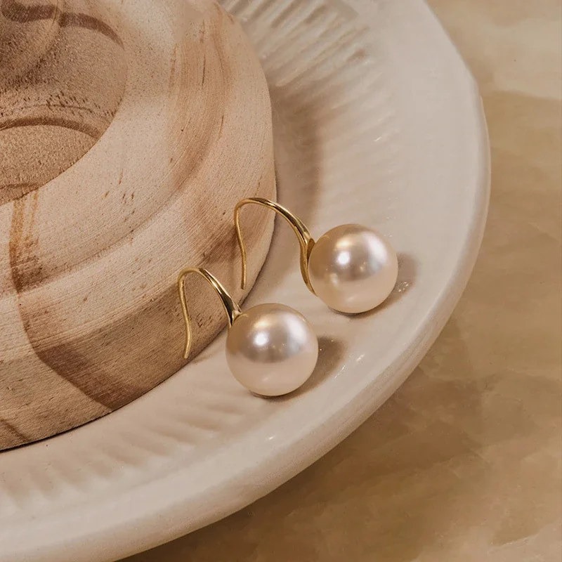 Lustrous Round Pearl Hook 925 Sterling Silver Drop Earrings