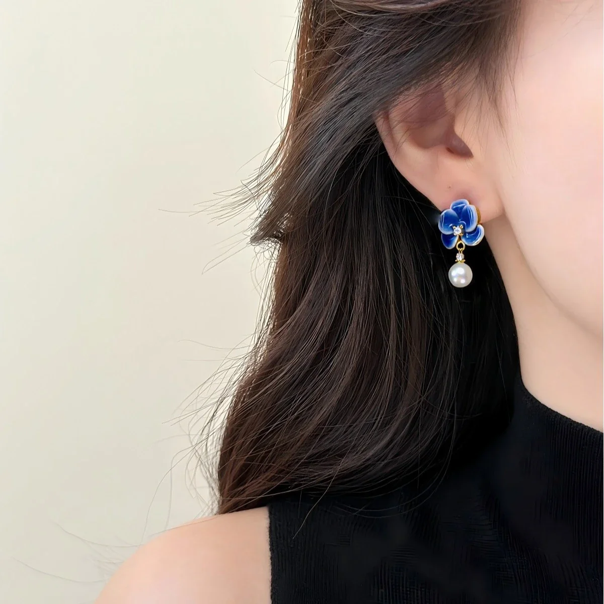 Glossy Orchid Crystal Gold-Plated Freshwater Pearl Drop Earrings