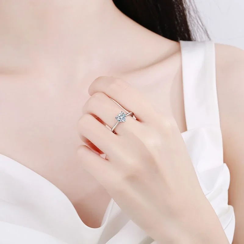 Delicate 925 sterling silver heart-cut prong-set Moissanite Ring