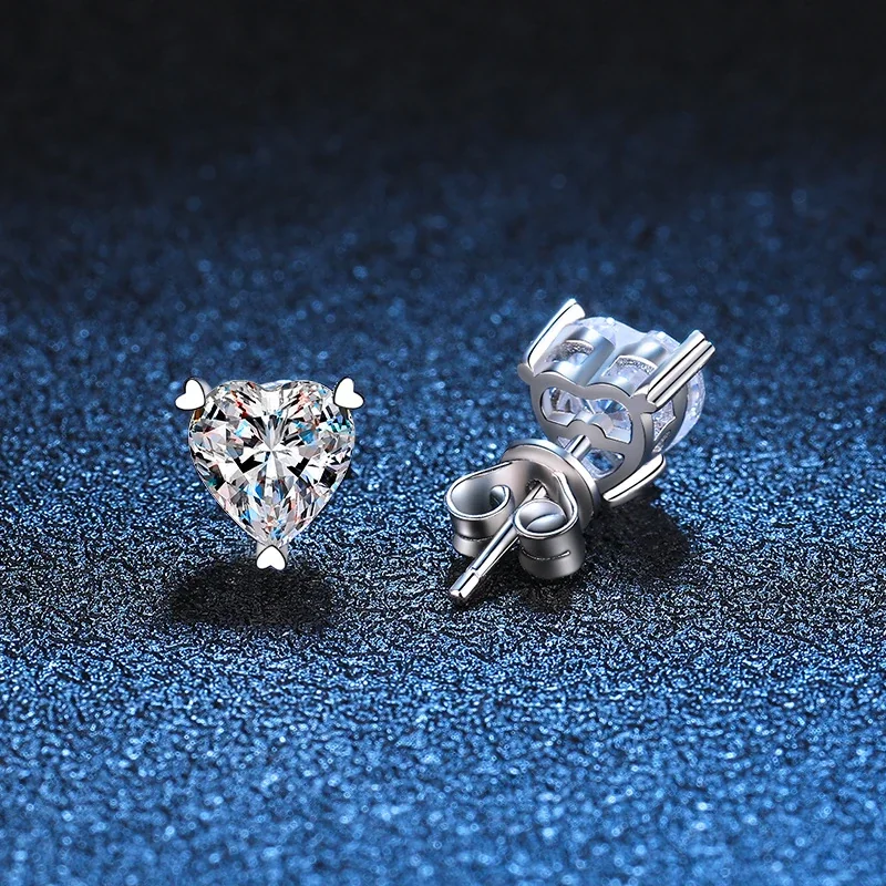 Heart-Cut Prong-Set 925 Sterling Silver Stud Earrings