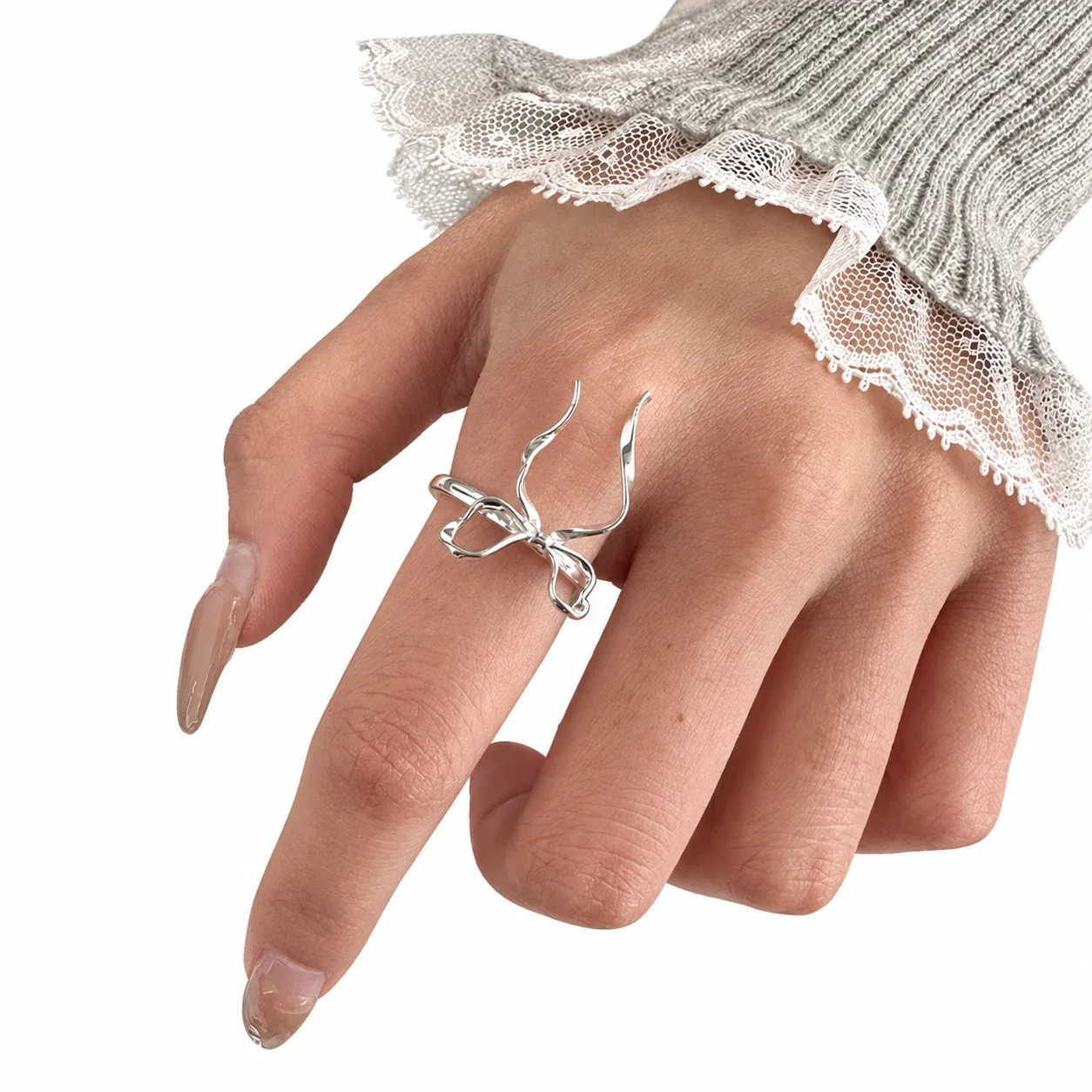 Sculptural 925 Sterling Silver Bow and Ribbon-Tail Ring