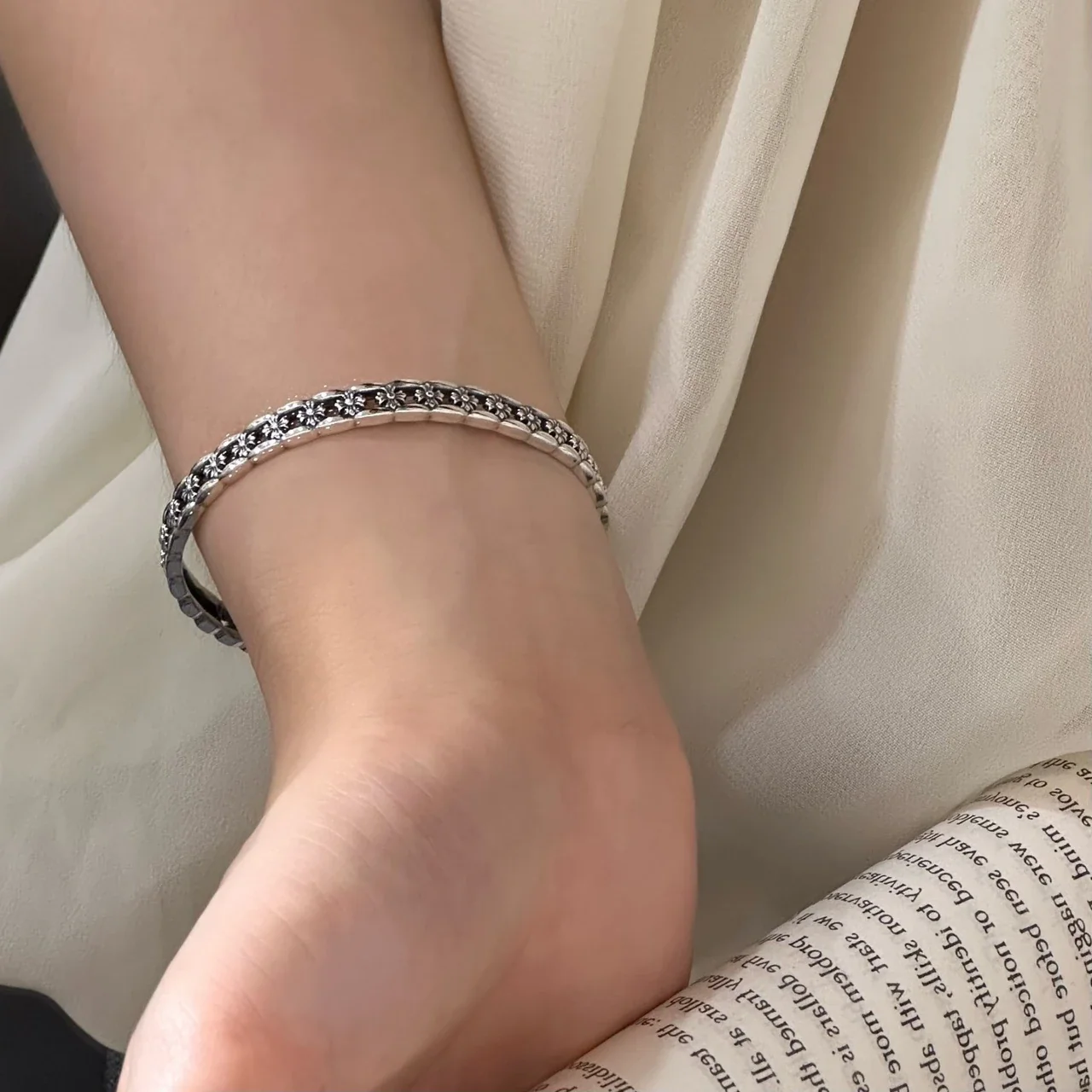 Antique 925 Sterling Silver Floral Cross Open Bangle