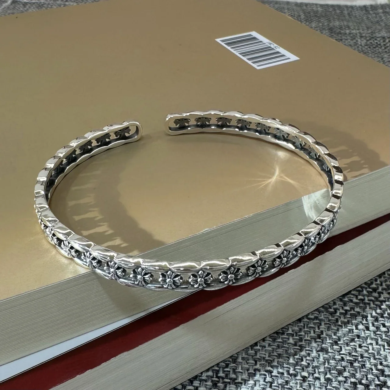 Antique 925 Sterling Silver Floral Cross Open Bangle