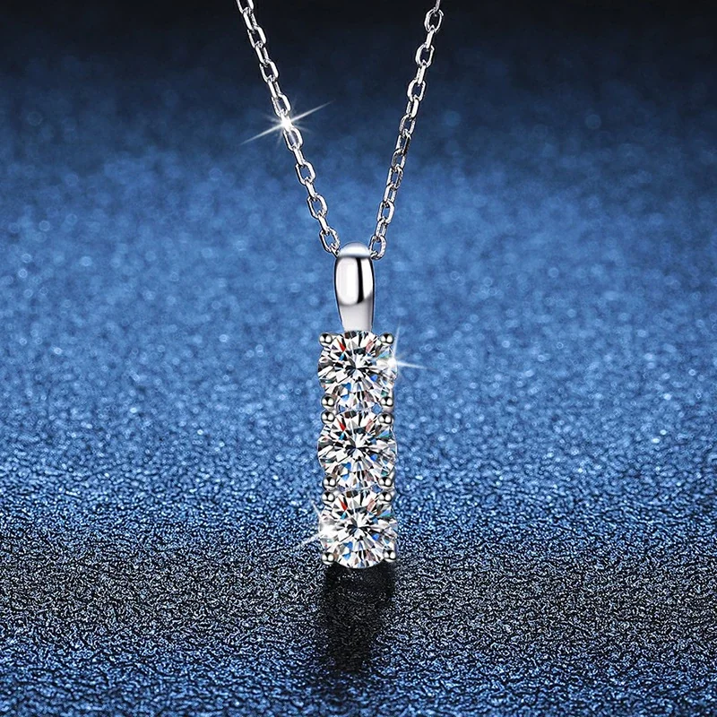 Refined 925 Sterling Silver Three-Stone Prong Pendant Necklace