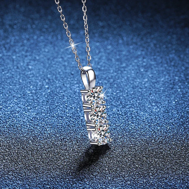 Refined 925 Sterling Silver Three-Stone Prong Pendant Necklace