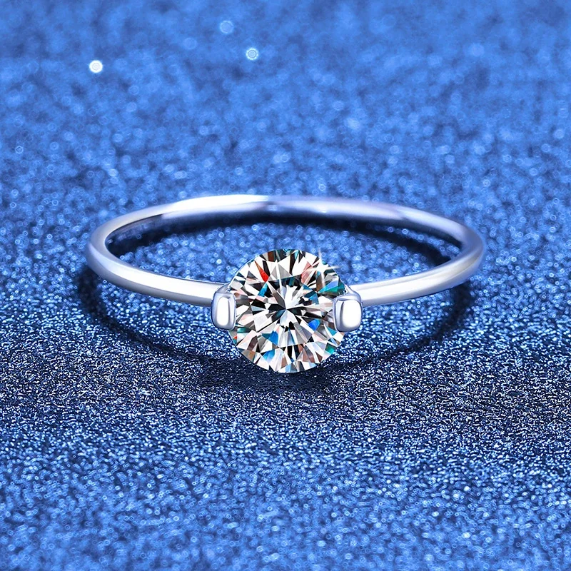 Minimal Round Moissanite 925 Sterling Silver Solitaire Ring
