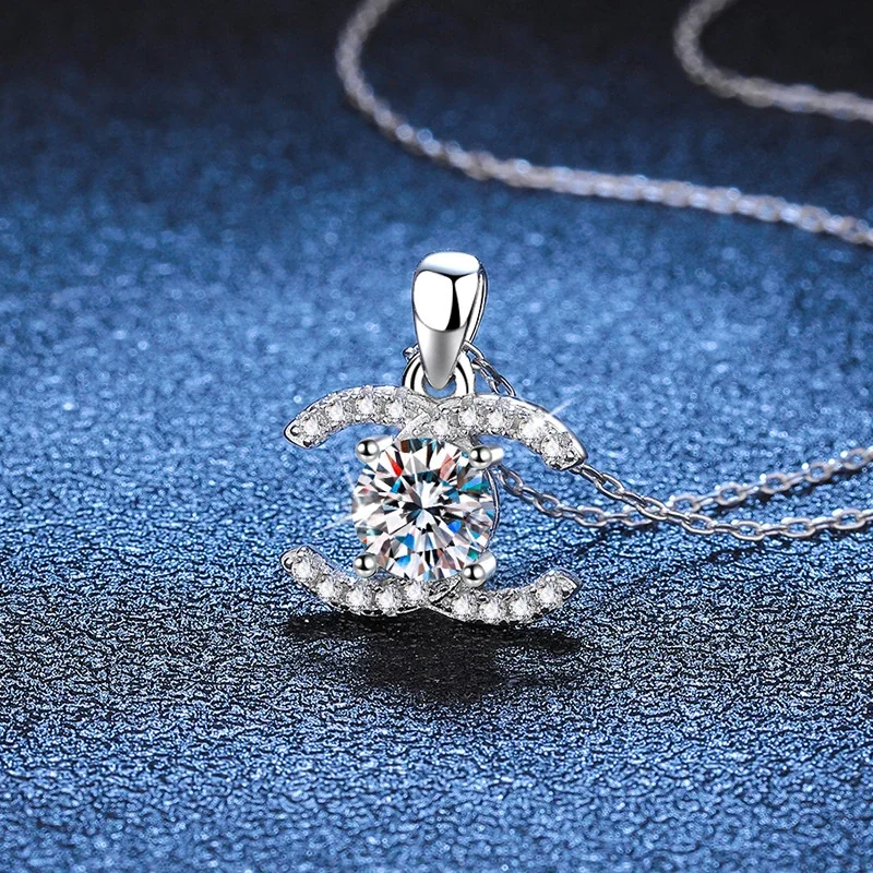 Crowned 925 Sterling Silver Round Prong Moissanite Necklace