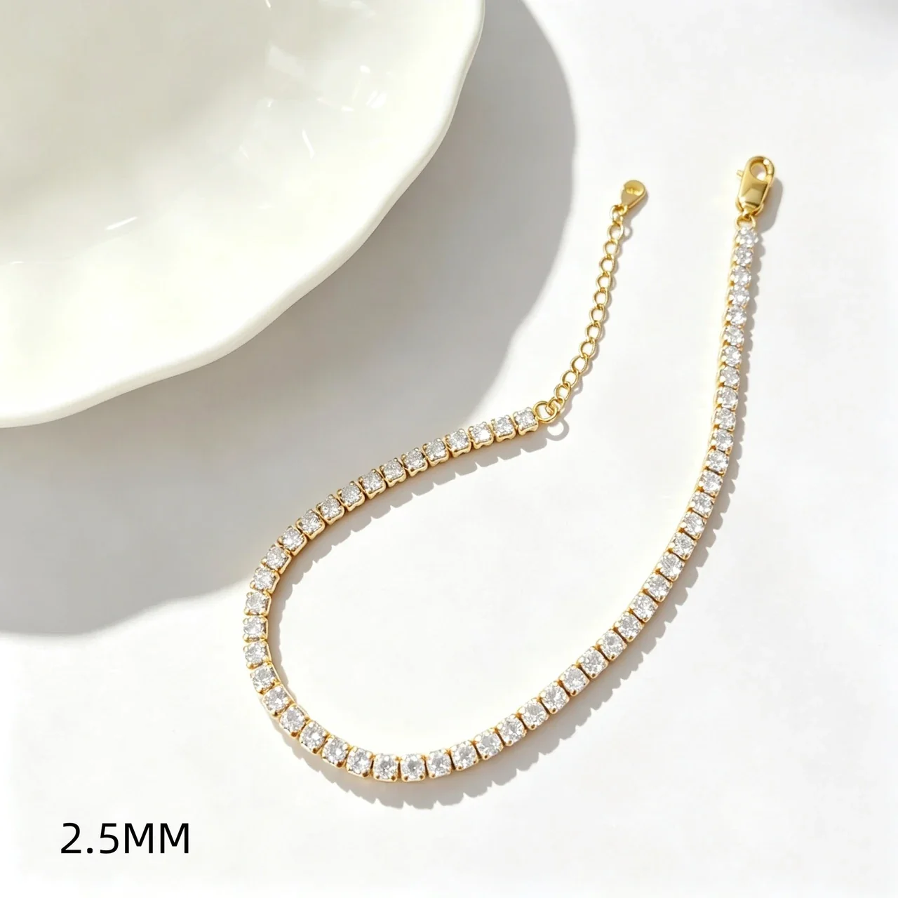 Vibrant 925 Sterling Silver Round Prong-Set Tennis Bracelet - 2.5 mm Clear Cubic Zirconia Gold