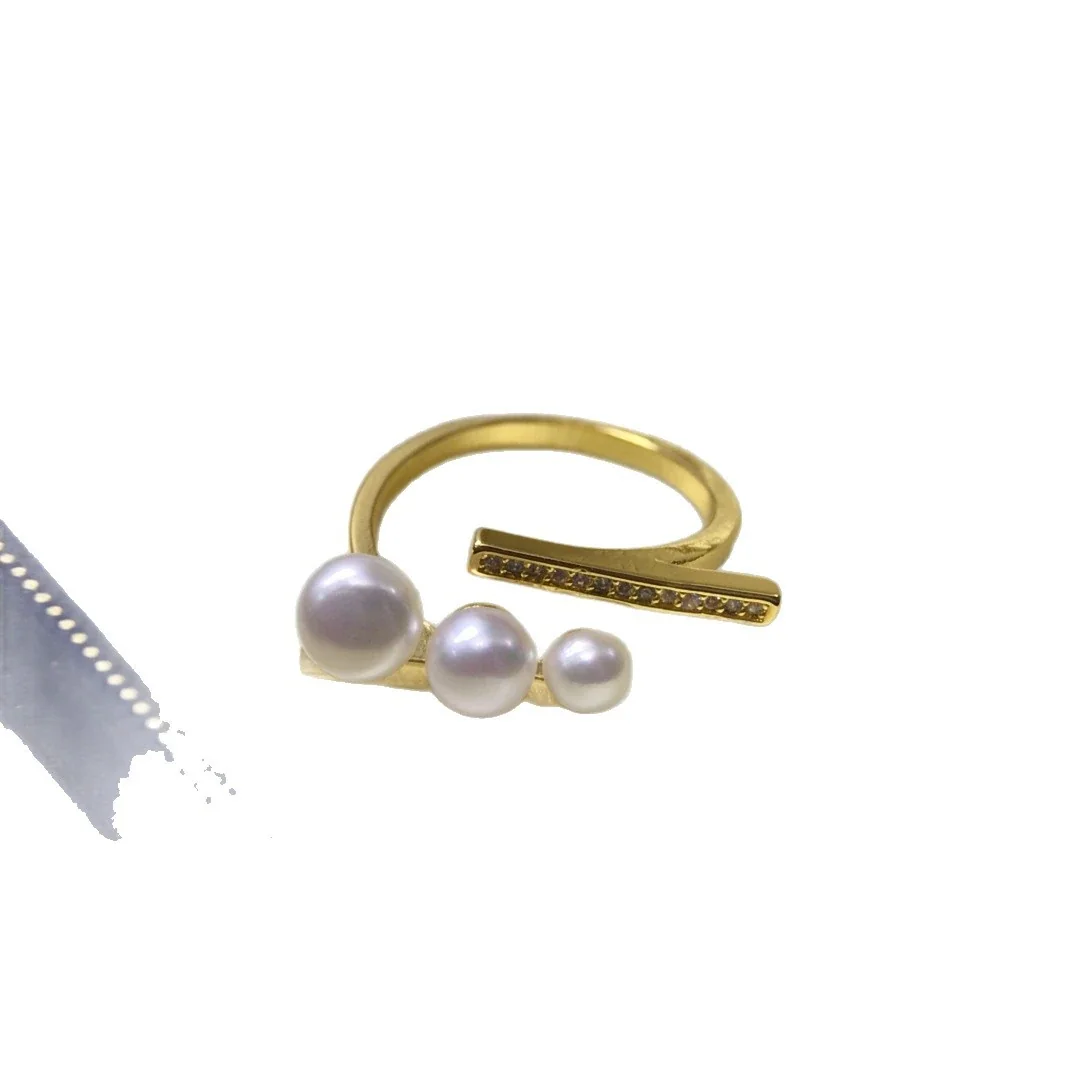 Asymmetric Gold-Plated Triple Pearl Bar Open Ring