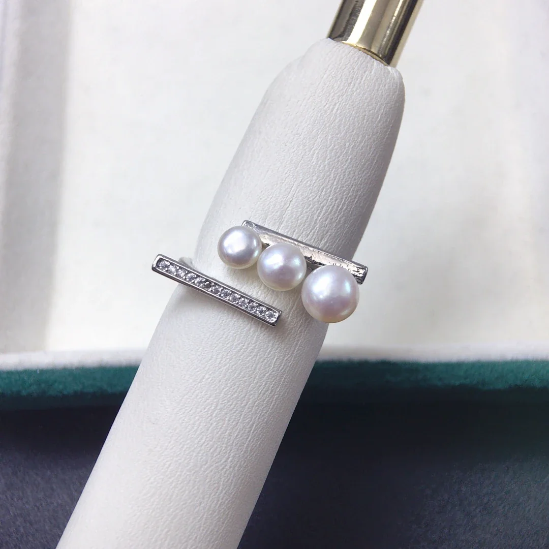 Asymmetric Gold-Plated Triple Pearl Bar Open Ring