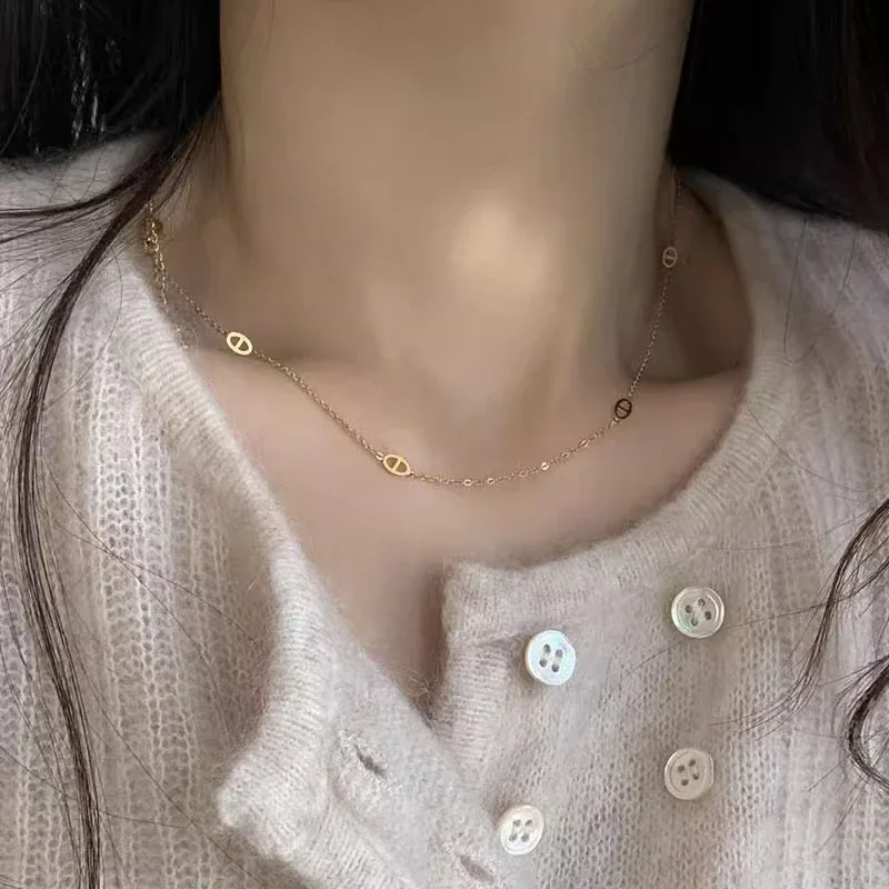 Delicate 925 Sterling Silver Oval Bar Motif Chain Necklace