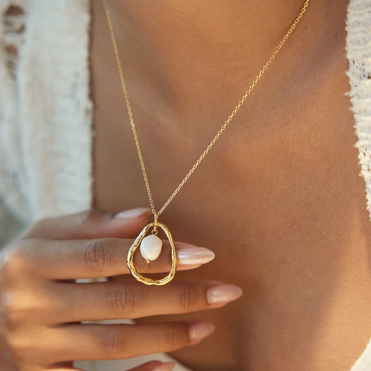 Organic Stainless Steel Hammered Oval Freshwater Pearl Necklace
