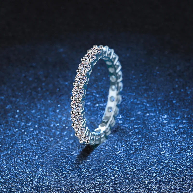 Scalloped 925 Sterling Silver Round Moissanite Eternity Ring