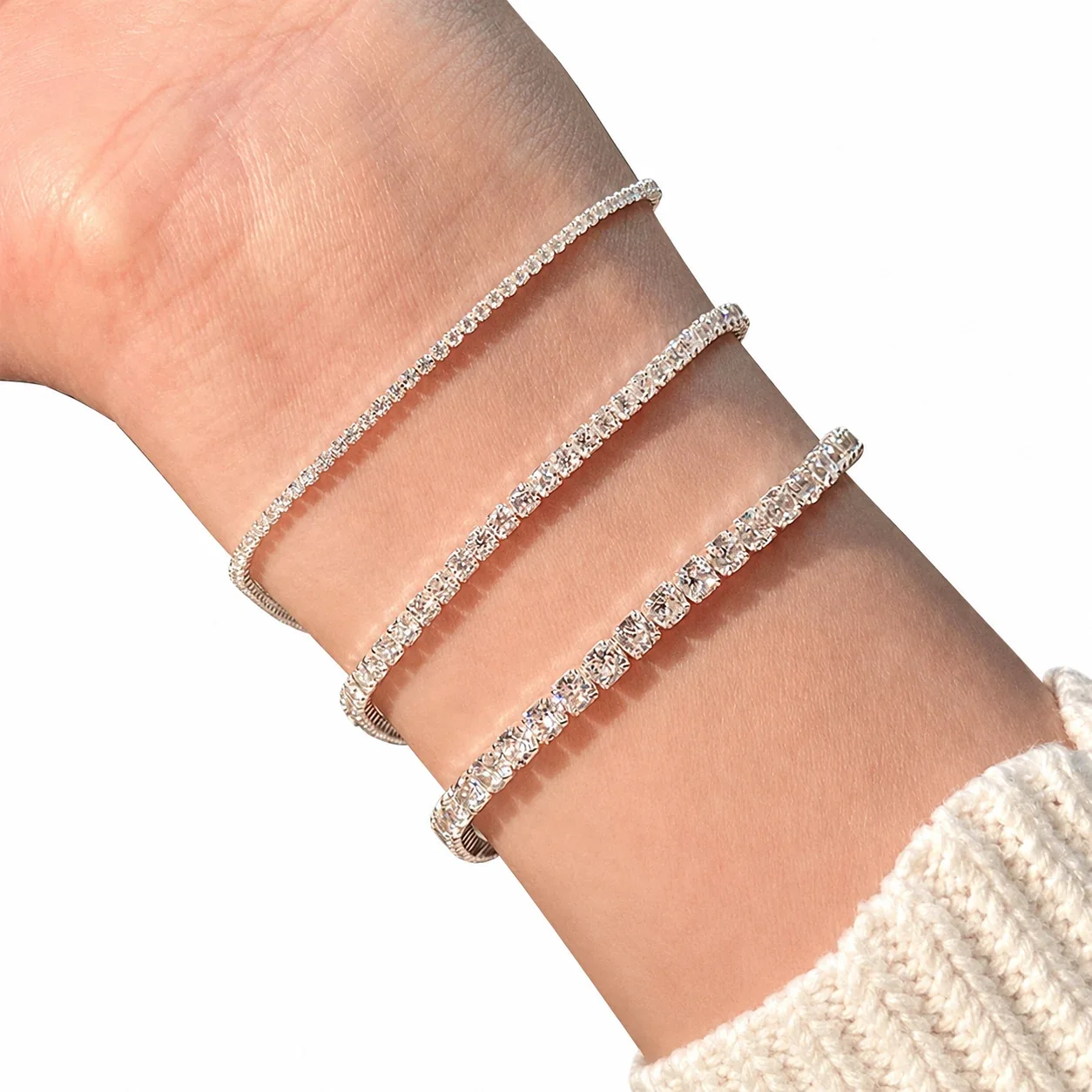 Dazzling Round Clear Stone Prong-Set 925 Sterling Silver Bracelet