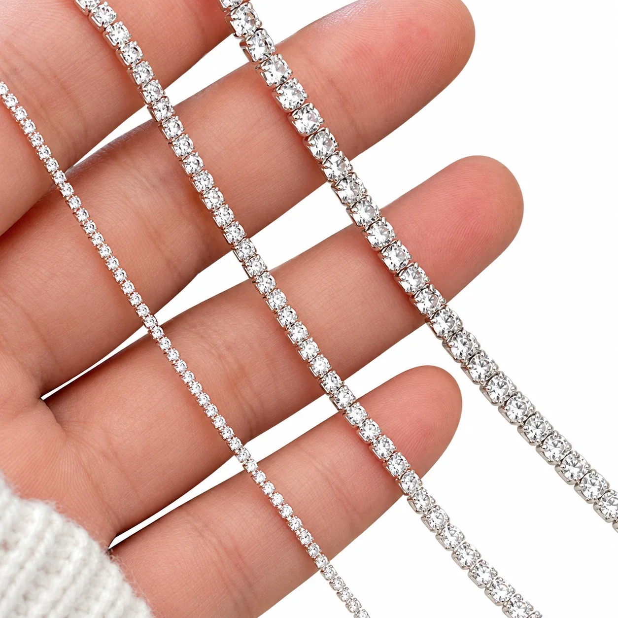 Dazzling Round Clear Stone Prong-Set 925 Sterling Silver Bracelet