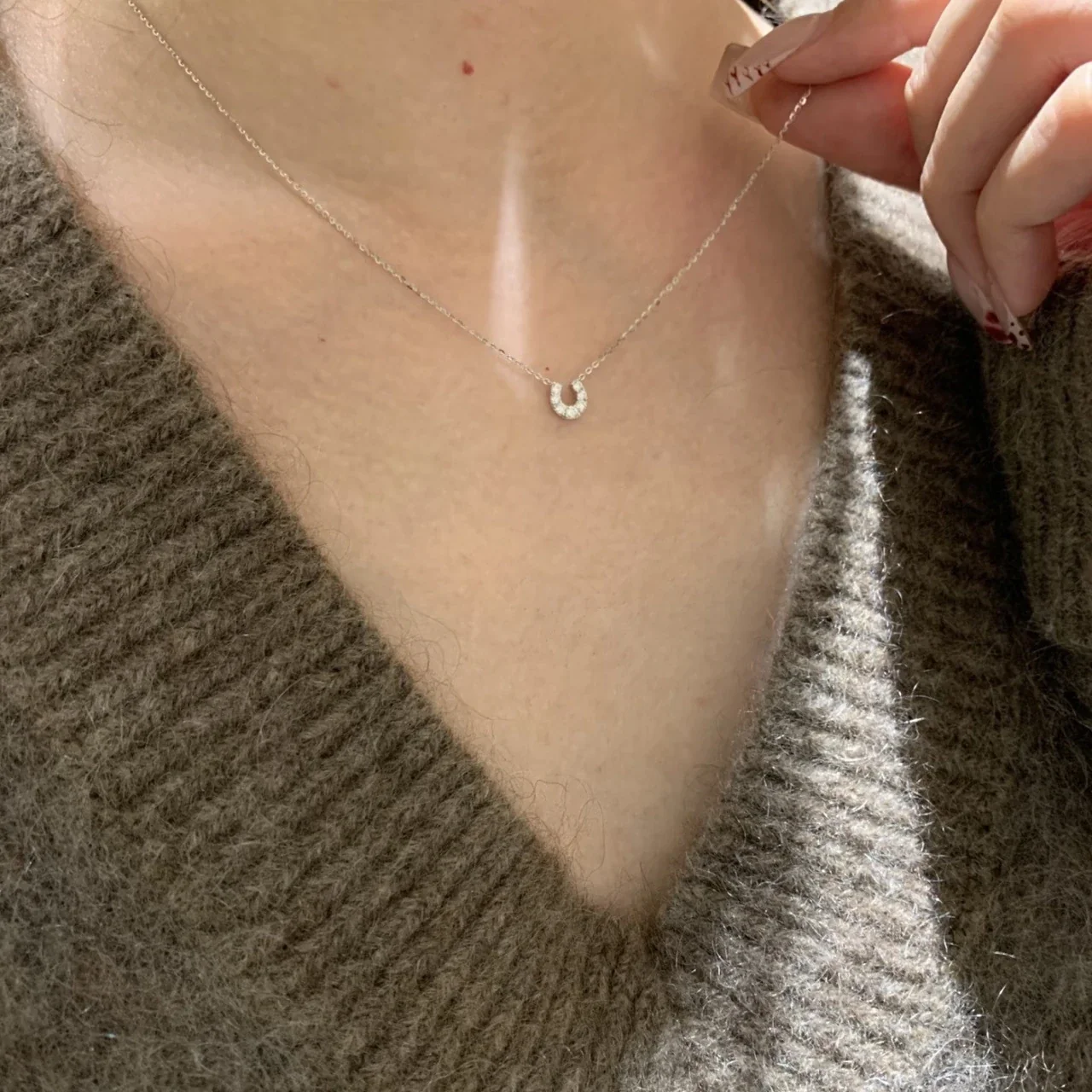 Dainty 925 Sterling Silver Pave Horseshoe Fine Chain Necklace
