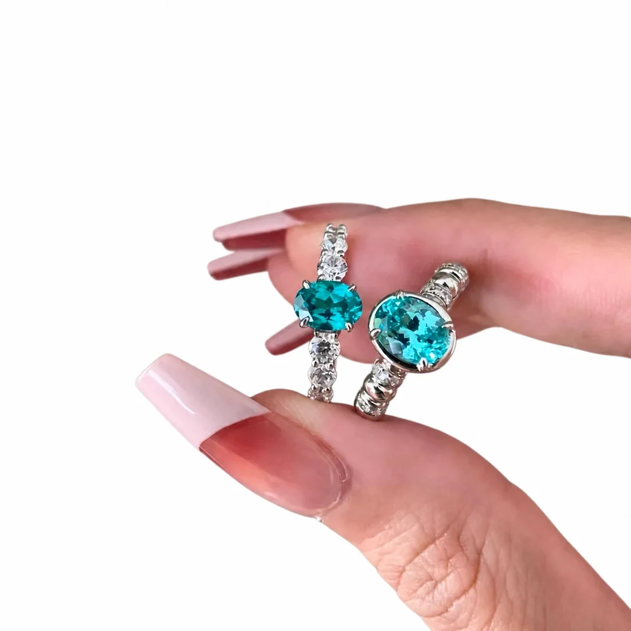 Luminous Silver-Plated Teal Round Crystal Pavé Copper Ring