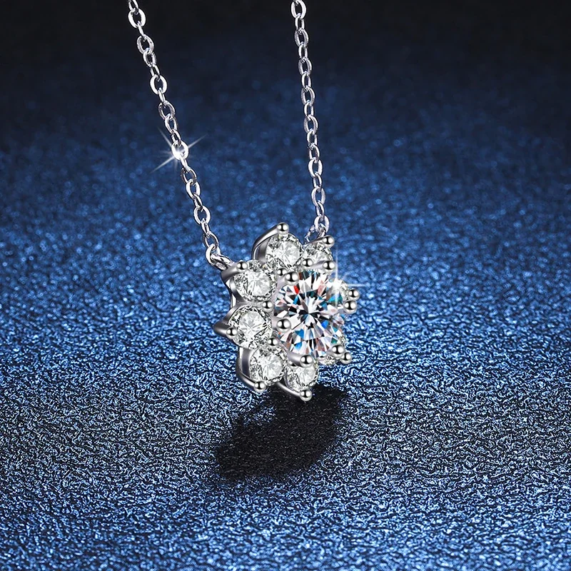 Radiant Prong-Set Eight-Petal 925 Sterling Silver Necklace