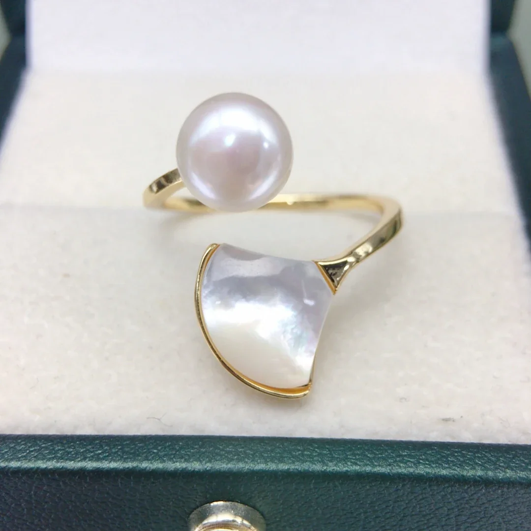 Sculptural Gold-Plated Pearl Fan Shell Open Ring