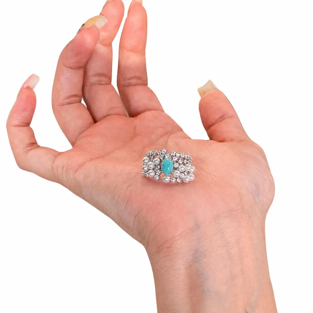 Ornate Silver-Plated Pearl Cluster Stone Oval Ring