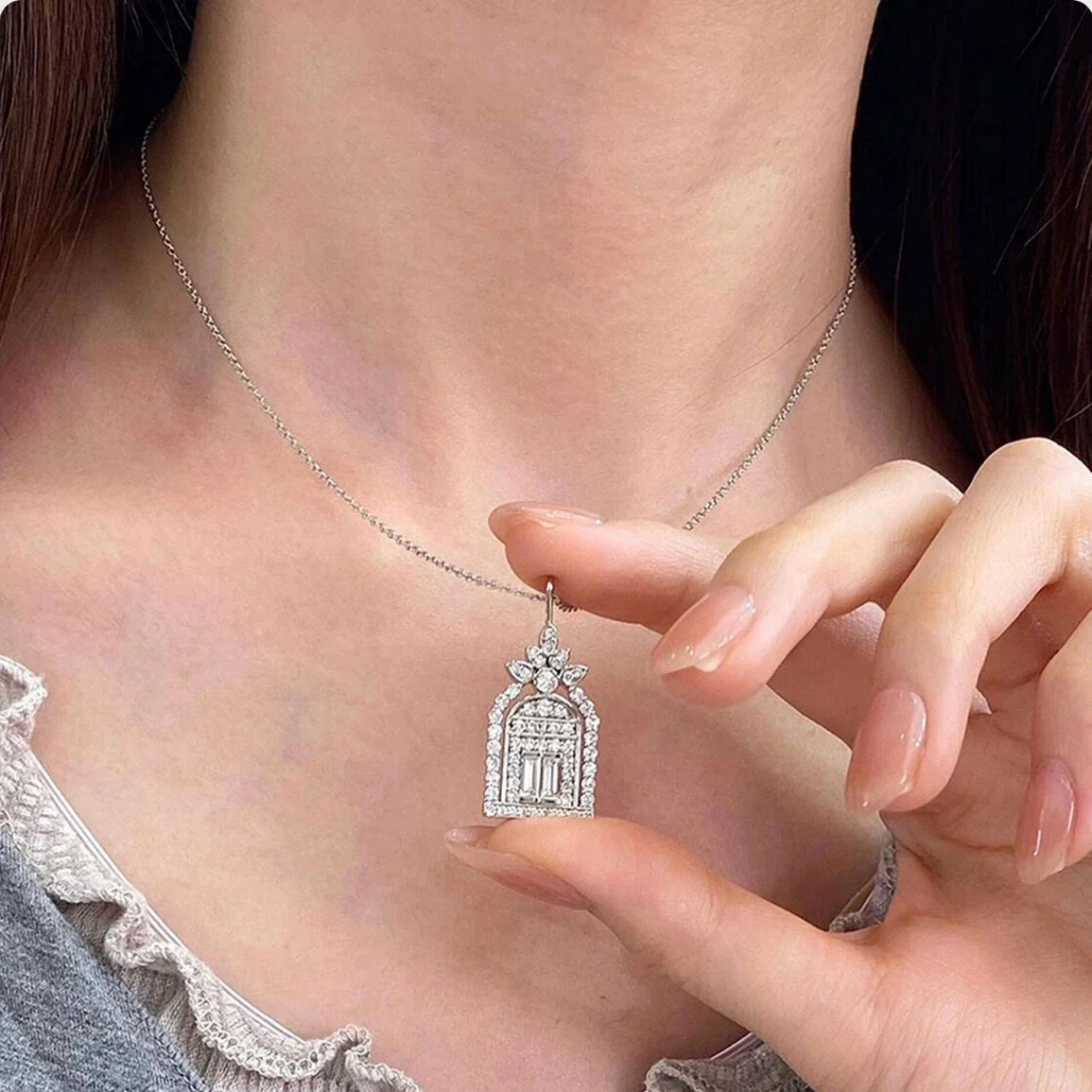 Ornate High-Polish 925 Sterling Silver Castle Arch Pendant Necklace