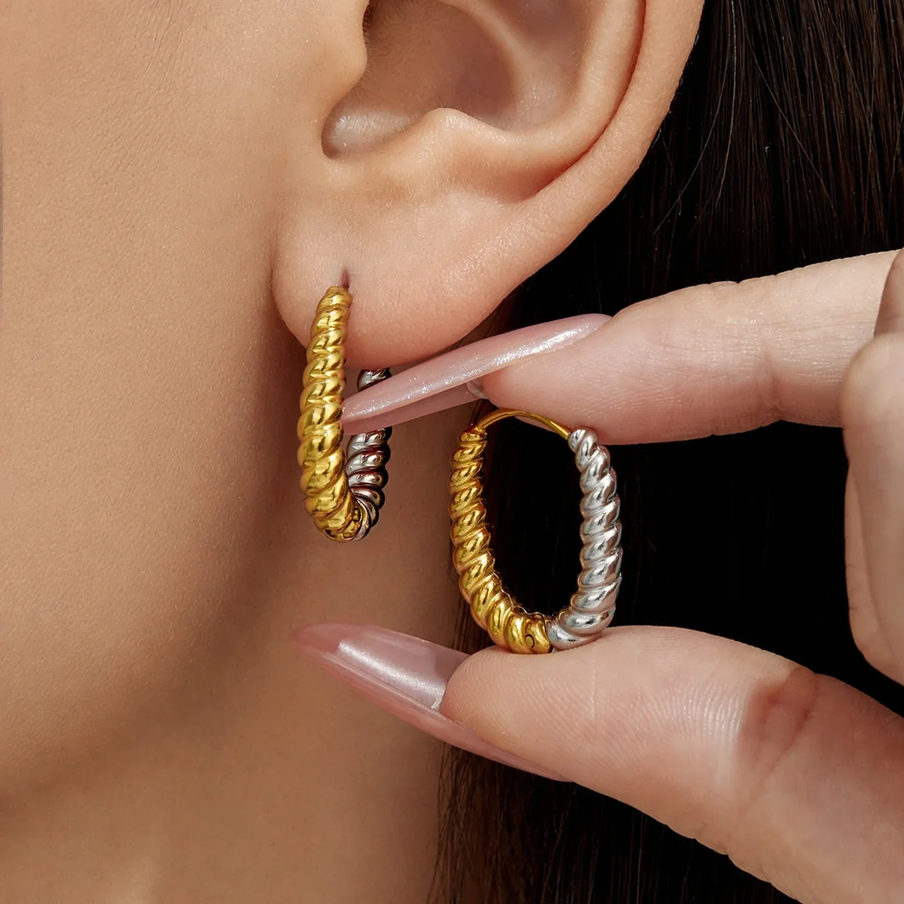 Sculpted Gold-Plated Twisted Rope Oval Hoop Earrings