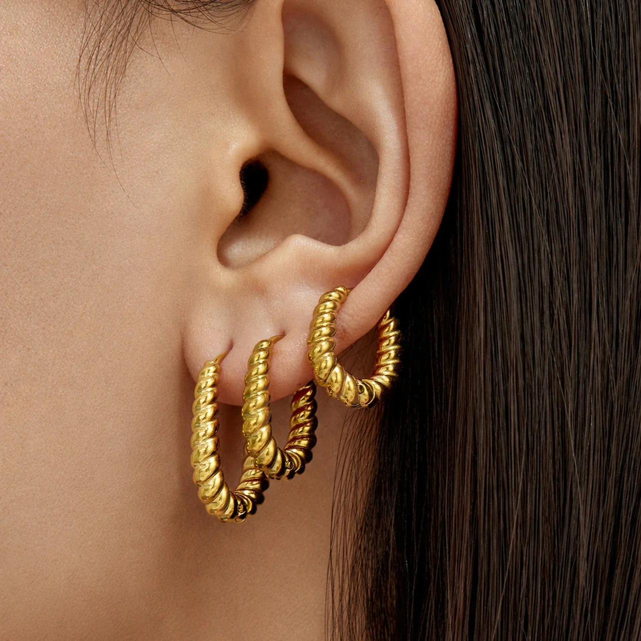 Sculpted Gold-Plated Twisted Rope Oval Hoop Earrings