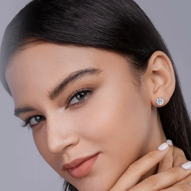 Brilliant 925 Sterling Silver Round Moissanite Six-Prong Stud Earrings
