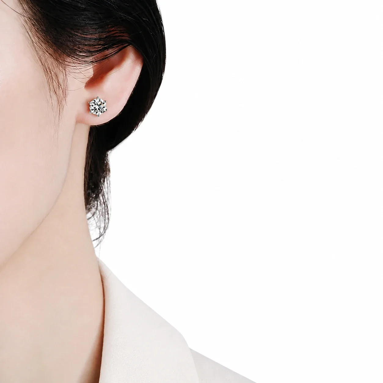 Refined Six-Prong Round Moissanite 925 Silver Stud Earrings
