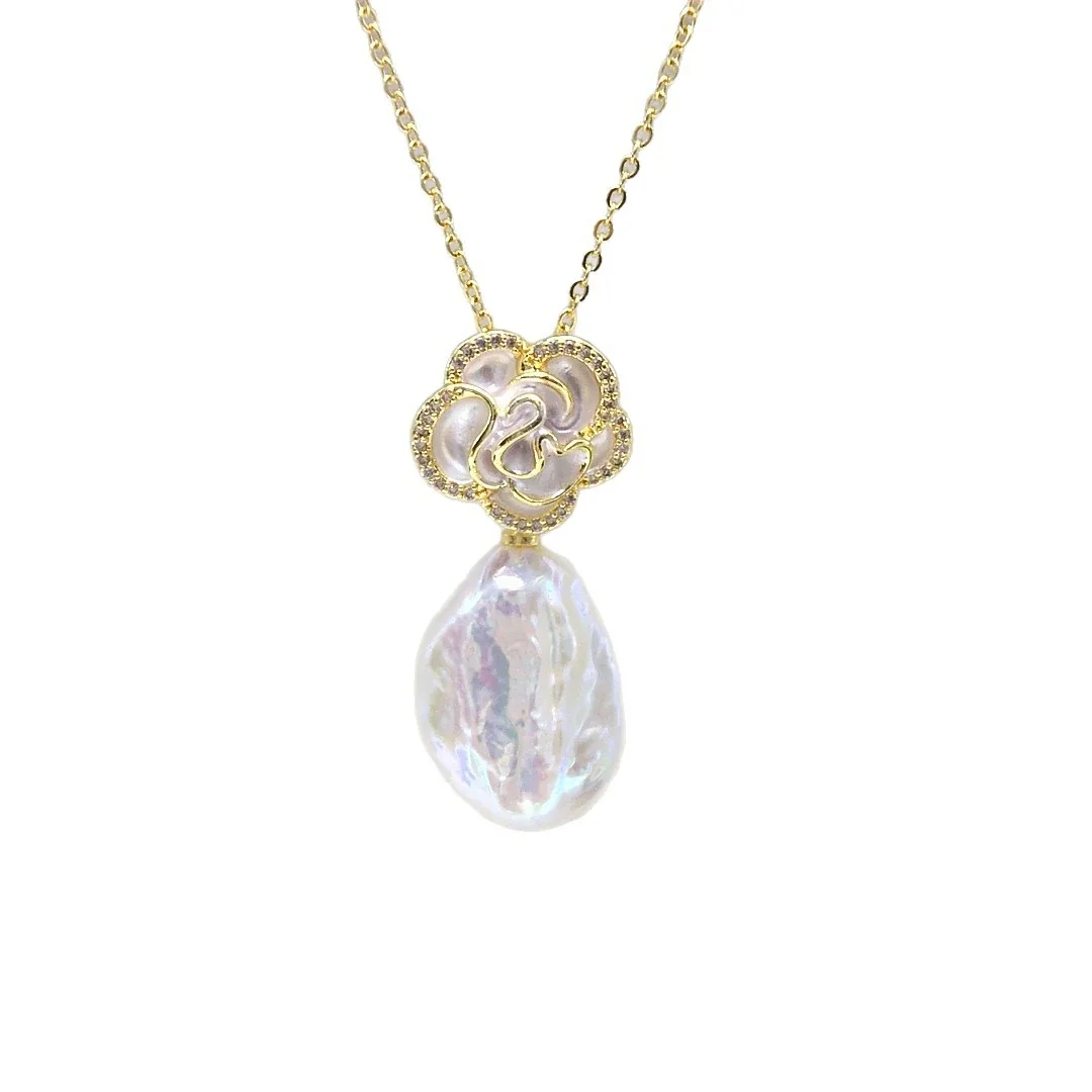 Ornate Gold-Plated Openwork Camellia Pearl Pendant Necklace
