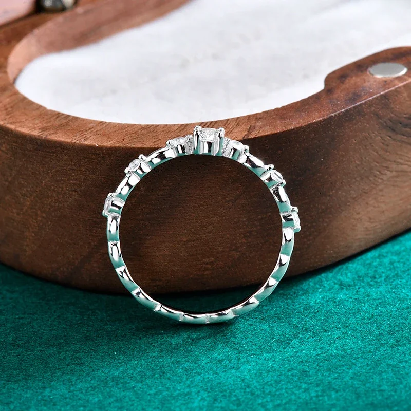 Twisted 925 Sterling Silver Round Moissanite Ring