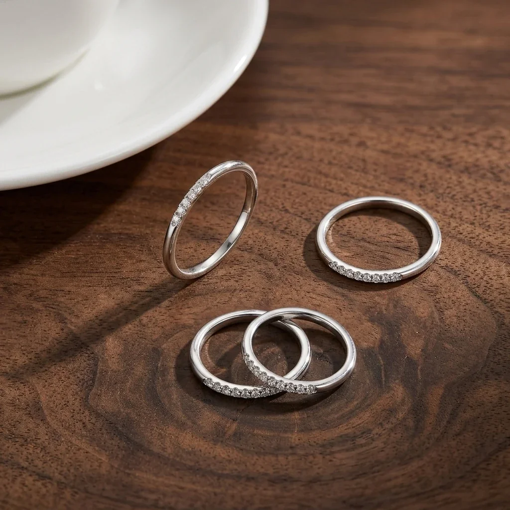 Refined Polished 925 Sterling Silver Clear Pavé Slim Ring - Silver