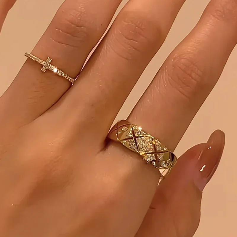 Gilded Lattice Pavé Cross Gold-Plated Copper Ring