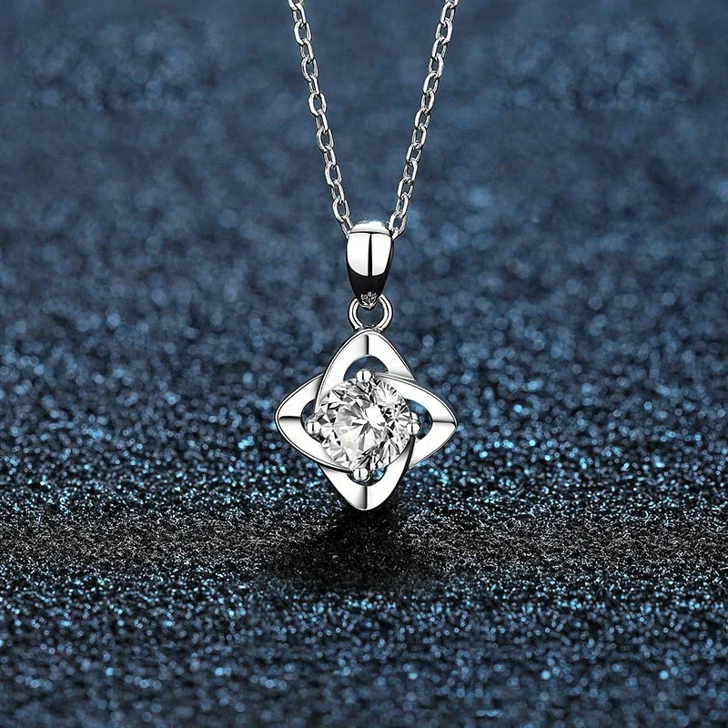 Celestial 925 Sterling Silver Four-Petal Moissanite Necklace