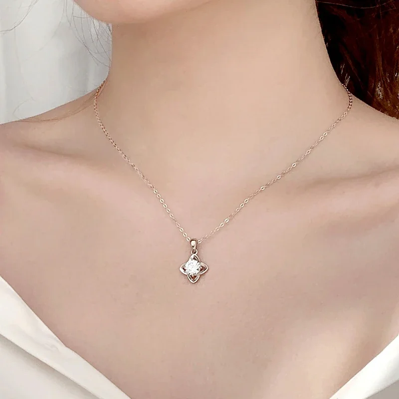 Celestial 925 Sterling Silver Four-Petal Moissanite Necklace