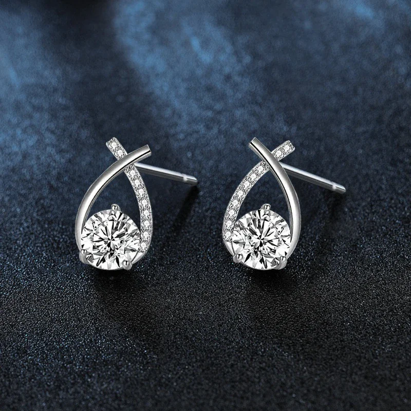 Graceful 925 Sterling Silver Crossed Pavé Tail Stud Earrings